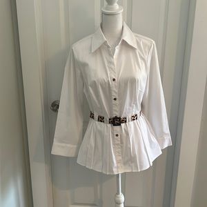 New without tags ladies blouse